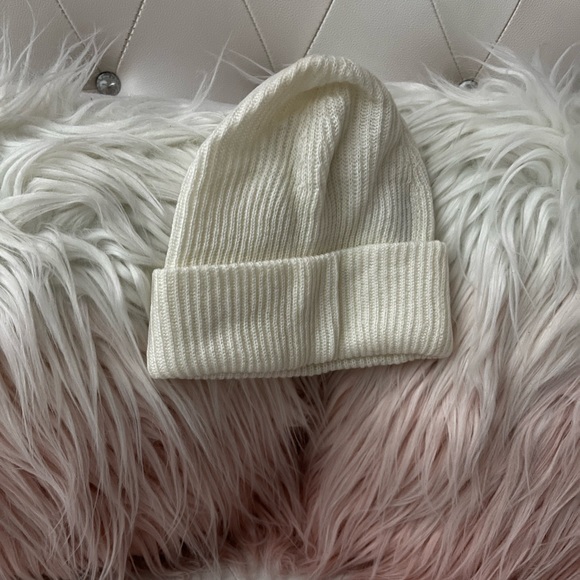 Anne Klein Fisherman Ribbed Cuffed Quartz Ivory Hat O/S - Picture 6 of 11